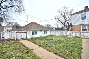 8104 W Center St, Milwaukee, WI 53222 - Photo 27