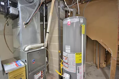 8104 W Center St, Milwaukee, WI 53222 - Photo 25