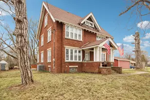 8051 N Granville Rd, Milwaukee, WI 53224 - Photo 5