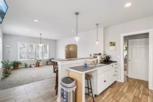 8051 N Granville Rd, Milwaukee, WI 53224 - Photo 15