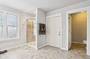 8051 N Granville Rd, Milwaukee, WI 53224 - Photo 37