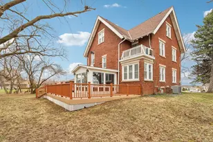 8051 N Granville Rd, Milwaukee, WI 53224 - Photo 65