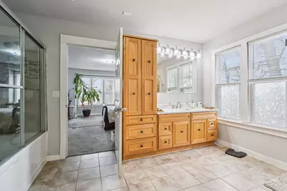 8051 N Granville Rd, Milwaukee, WI 53224 - Photo 41
