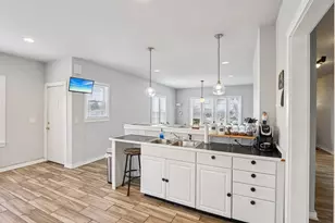 8051 N Granville Rd, Milwaukee, WI 53224 - Photo 19