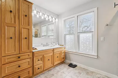 8051 N Granville Rd, Milwaukee, WI 53224 - Photo 39