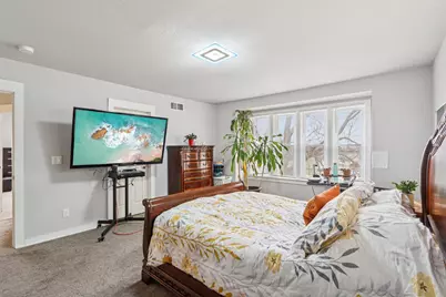 8051 N Granville Rd, Milwaukee, WI 53224 - Photo 35