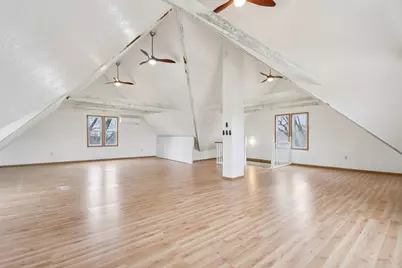 8051 N Granville Rd, Milwaukee, WI 53224 - Photo 31