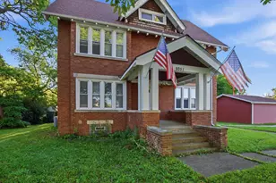 8051 N Granville Rd, Milwaukee, WI 53224 - Photo 3