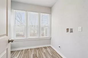8051 N Granville Rd, Milwaukee, WI 53224 - Photo 27