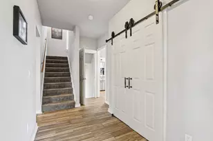 8051 N Granville Rd, Milwaukee, WI 53224 - Photo 5