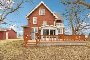 8051 N Granville Rd, Milwaukee, WI 53224 - Photo 67