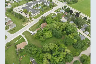 8051 N Granville Rd, Milwaukee, WI 53224 - Photo 83
