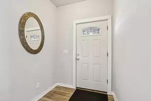 8051 N Granville Rd, Milwaukee, WI 53224 - Photo 51