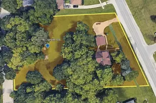 8051 N Granville Rd, Milwaukee, WI 53224 - Photo 83