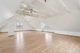 8051 N Granville Rd, Milwaukee, WI 53224 - Photo 33