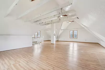 8051 N Granville Rd, Milwaukee, WI 53224 - Photo 31