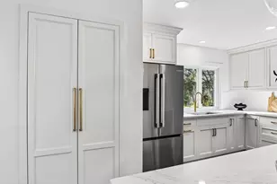 1635 Highland Dr, Elm Grove, WI 53122 - Photo 11