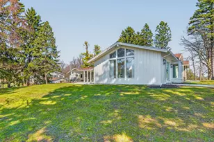 1635 Highland Dr, Elm Grove, WI 53122 - Photo 53