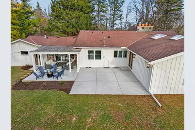 1635  Highland Dr, Elm Grove, WI 53122 - Photo 57