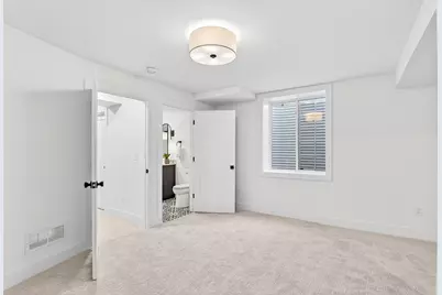 1635  Highland Dr, Elm Grove, WI 53122 - Photo 39