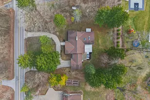 1635 Highland Dr, Elm Grove, WI 53122 - Photo 61