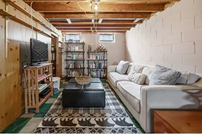 1300 S 95th St, West Allis, WI 53214 - Photo 15