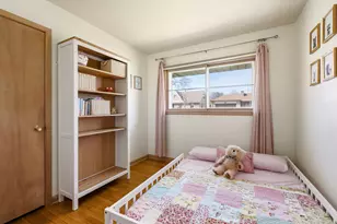 1300 S 95th St, West Allis, WI 53214 - Photo 13