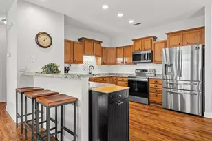 8517 S Stratford Rd, Oak Creek, WI 53154 - Photo 11