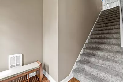 8517 S Stratford Rd, Oak Creek, WI 53154 - Photo 3