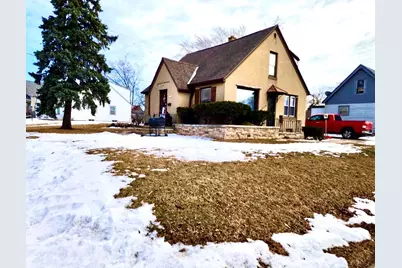 4235 W Fairmount Ave, Milwaukee, WI 53209 - Photo 1