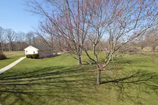 10063 S Chicago Rd, Oak Creek, WI 53154 - Photo 19