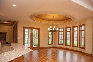 1512 W County Line Rd, Mequon, WI 53092 - Photo 33
