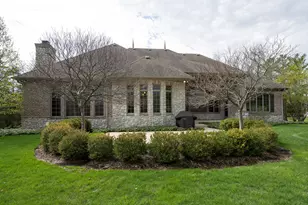 1512 W County Line Rd, Mequon, WI 53092 - Photo 5