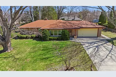 4600 S 121st St, Greenfield, WI 53228 - Photo 1