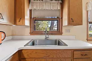 4600 S 121st St, Greenfield, WI 53228 - Photo 5