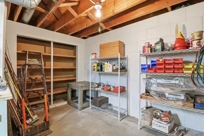 4600 S 121st St, Greenfield, WI 53228 - Photo 19