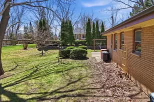 4600 S 121st St, Greenfield, WI 53228 - Photo 23