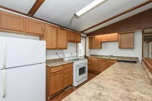 7501 E Wind Lake Rd, Racine, WI 53185 - Photo 11