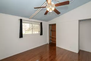 7501 E Wind Lake Rd, Racine, WI 53185 - Photo 19