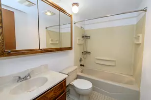 7501 E Wind Lake Rd, Racine, WI 53185 - Photo 17