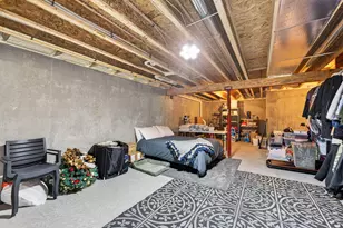 N62W21752 Augusta Pkwy, Menomonee Falls, WI 53051 - Photo 27