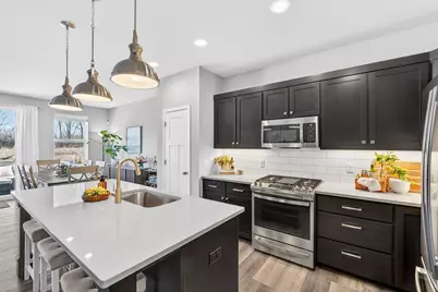 N62W21752  Augusta Pkwy, Menomonee Falls, WI 53051 - Photo 3