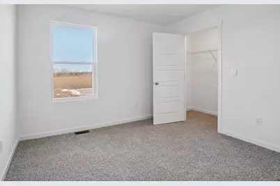 7038  Oakmont Rd, Racine, WI 53403 - Photo 39