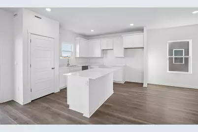 7038  Oakmont Rd, Racine, WI 53403 - Photo 13