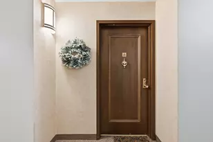 5253 N Lovers Lane Rd, Milwaukee, WI 53225 - Photo 3