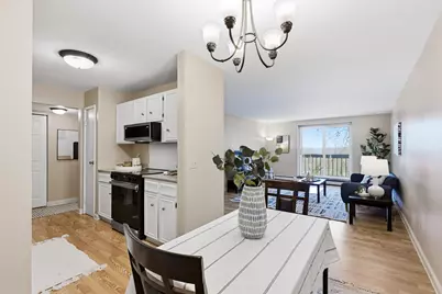 5253 N Lovers Ln Rd #223, Milwaukee, WI 53225 - Photo 9