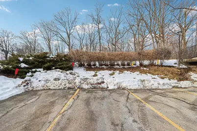 8510 W Waterford Ave #5, Greenfield, WI 53228 - Photo 19