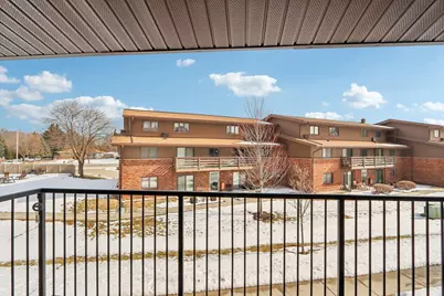 8510 W Waterford Ave #5, Greenfield, WI 53228 - Photo 17