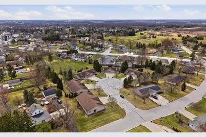 437  Kennedy Ct, Howards Grove, WI 53083 - Photo 27