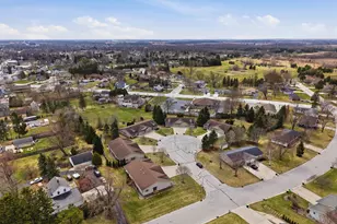 437 Kennedy Ct, Howards Grove, WI 53083 - Photo 27